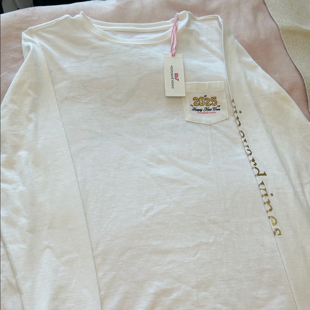 Vineyard Vines Cream Long Sleeve Kids Tee with Graphic Pocket